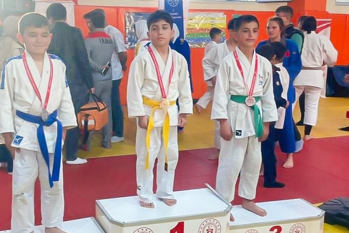 Naxçıvan idmançıları “Uluslararası Nevruz Judo Turnuvası”nda 23 medal qazanıblar<font color=red> - FOTOLAR</font>