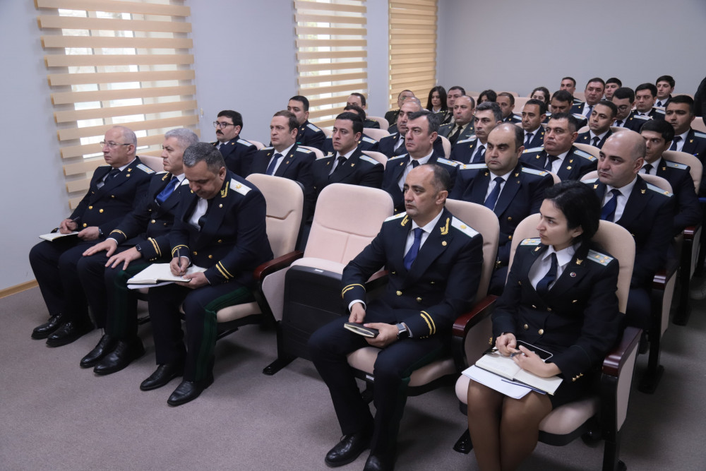 Baş prokuror Kamran Əliyev Xankəndi şəhərində əməliyyat müşavirəsi keçirib<font color=red> - FOTOLAR</font>