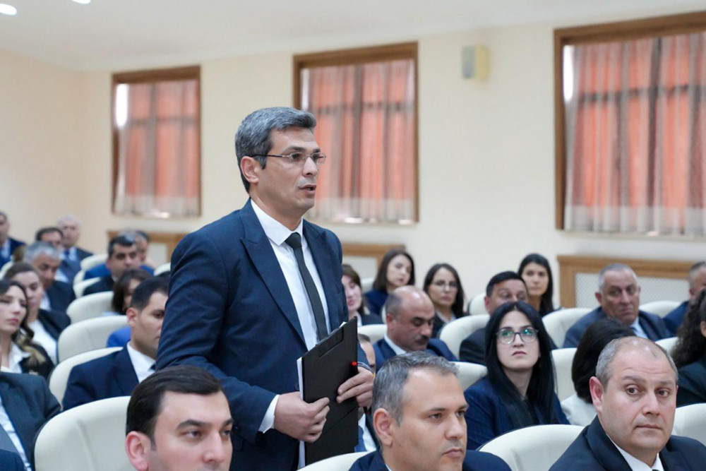 Naxçıvanda əmək bazarının inkişafı məsələlərinə  dair görüş keçirilib<font color=red> - FOTOLAR</font>