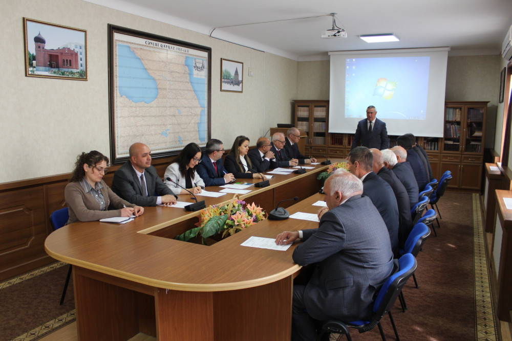 AMEA Naxçıvan Bölməsində keçirilən konfrans konstitusion hüquqlar və suverenlik məsələlərini əhatə edib<font color=red> - FOTOLAR</font>