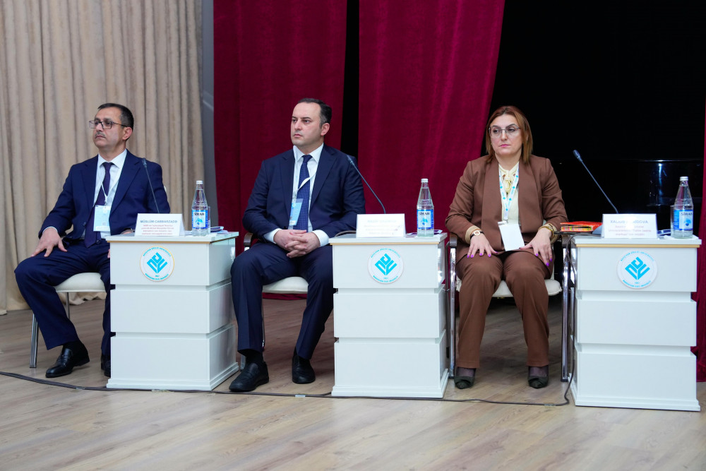 Rəqəmsal idarəetmə və təhsil: NDU-da II Respublika konfransı<font color=red> - FOTOLAR</font>
