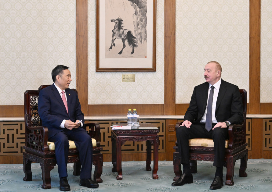 Prezident İlham Əliyev Pekində “China Energy Engineering Corporation Limited” şirkətinin sədri ilə görüşüb<font color=red> - FOTOLAR</font>