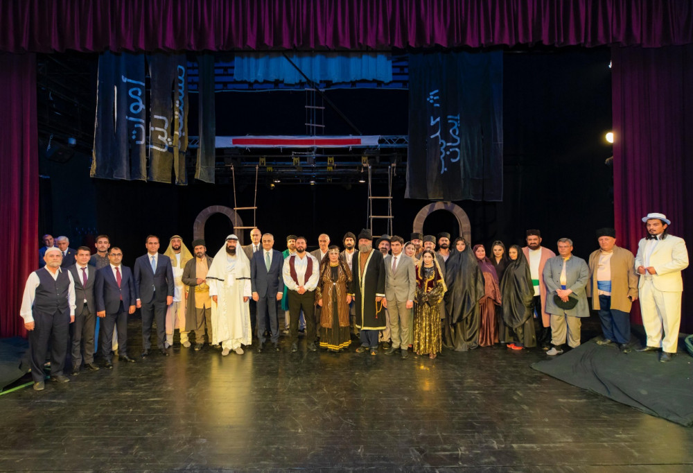 Naxçıvan teatrında “Ölülər” tamaşası təqdim edilib<font color=red> - FOTOLAR</font>