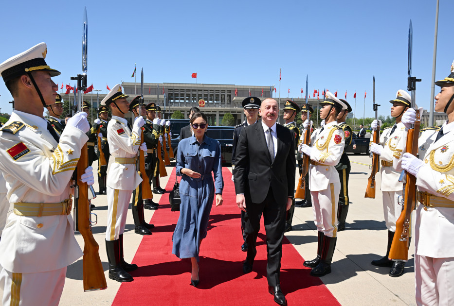 <strong>Prezident İlham Əliyevin Çinə dövlət səfəri başa çatıb <font color=red> - FOTOLAR</font></strong>
