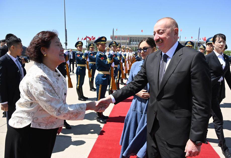 <strong>Prezident İlham Əliyevin Çinə dövlət səfəri başa çatıb <font color=red> - FOTOLAR</font></strong>