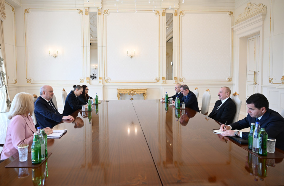 Prezident İlham Əliyev ATƏT-in Baş katibini qəbul edib<font color='red'> - YENİLƏNƏCƏK</font><font color=red> - FOTOLAR</font>
