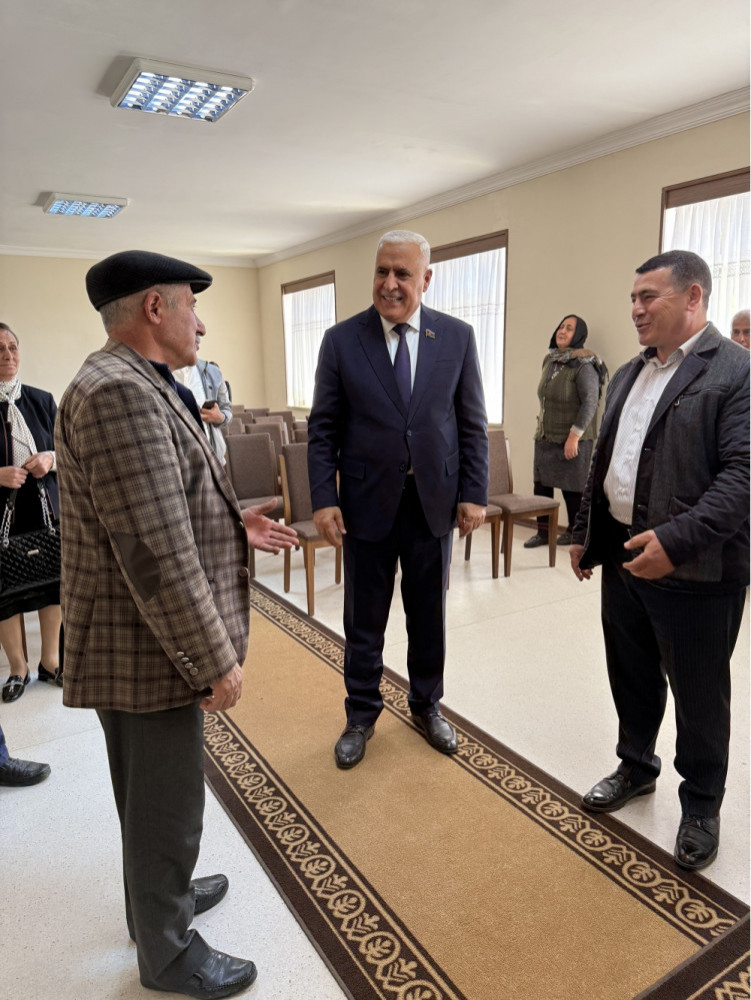 Milli Məclisin deputatı Vüqar Rəhimzadə Culfada seçiciləri ilə növbəti görüşünü keçirib<font color=red> - FOTOLAR</font>