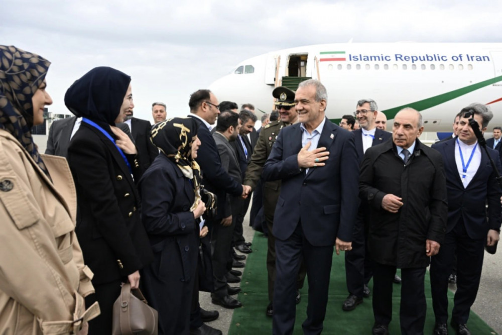 İran Prezidenti Azərbaycana rəsmi səfərə gəlib<font color=red> - FOTOLAR</font>