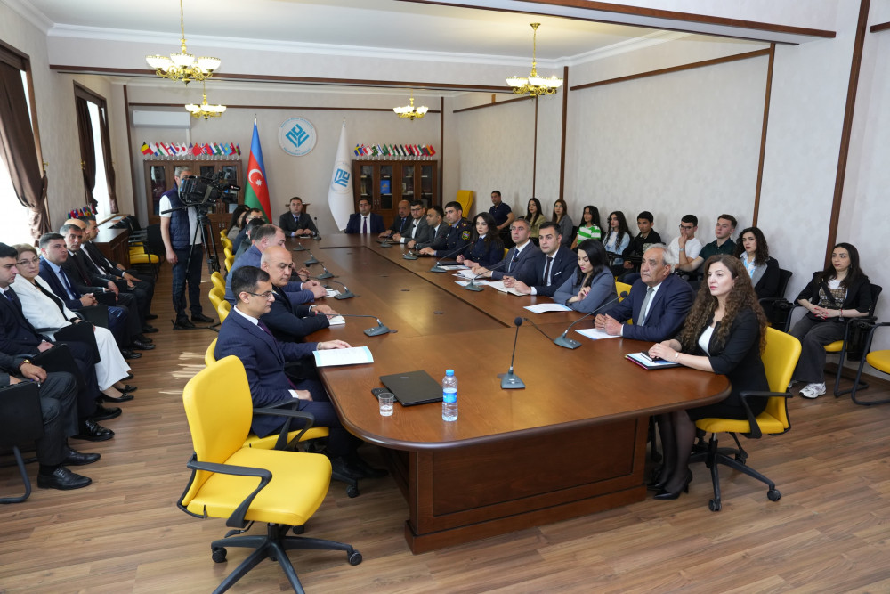 Naxçıvanda “Süni intellekt və insan hüquqları” mövzusunda məlumat sessiyası keçirilib<font color=red> - FOTOLAR</font>