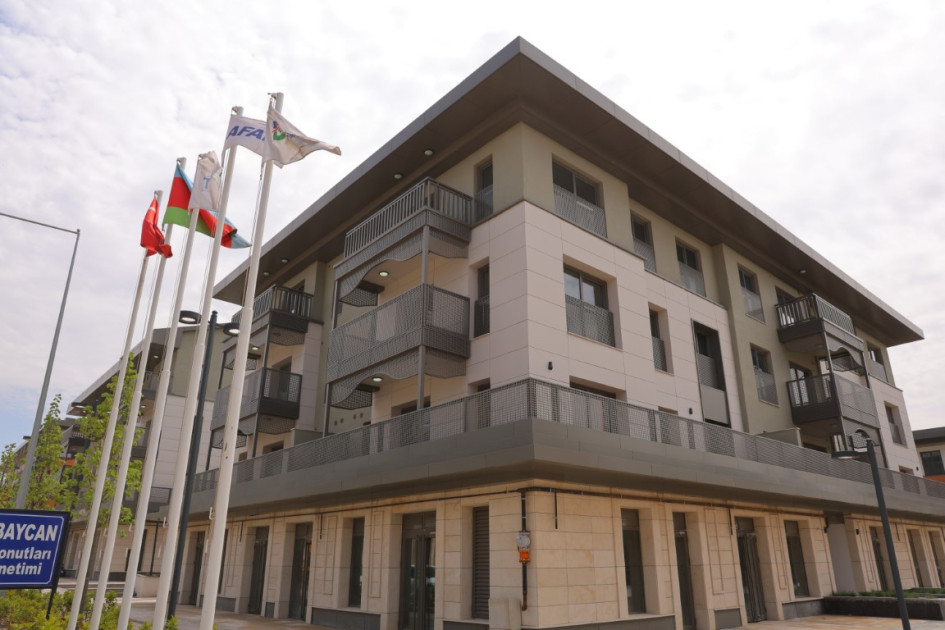 Kahramanmaraş sakinləri vilayətin bərpasına verdiyi töhfəyə görə Azərbaycana minnətdarlıq ediblər<font color=red> - FOTOLAR</font>