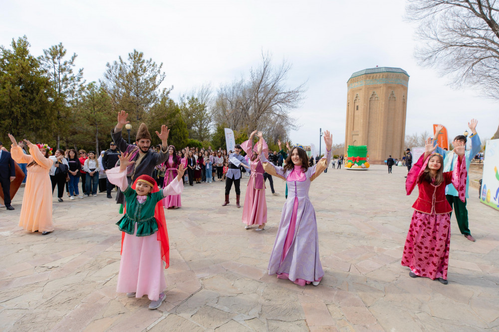 Bu gün Beynəlxalq Rəqs Günüdür<font color=red> - FOTOLAR</font>