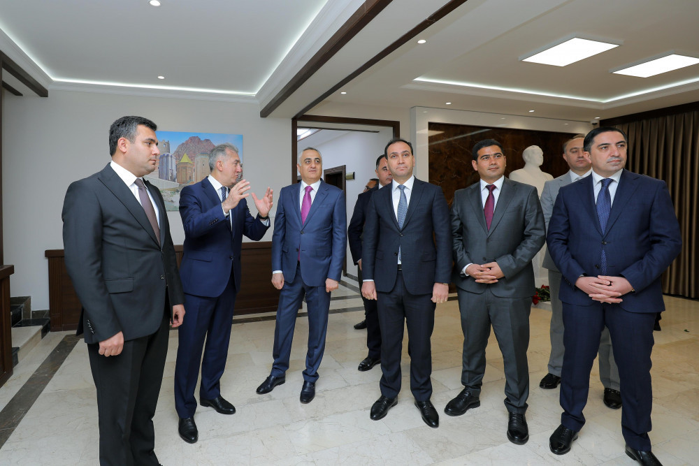 Naxçıvanda Hərracların Təşkili Mərkəzi istifadəyə verilib<font color=red> - FOTOLAR</font>
