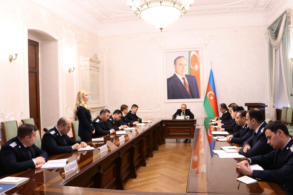 Baş prokuror Çində səfərdə olmuş nümayəndə heyəti ilə görüşüb<font color=red> - FOTOLAR</font>