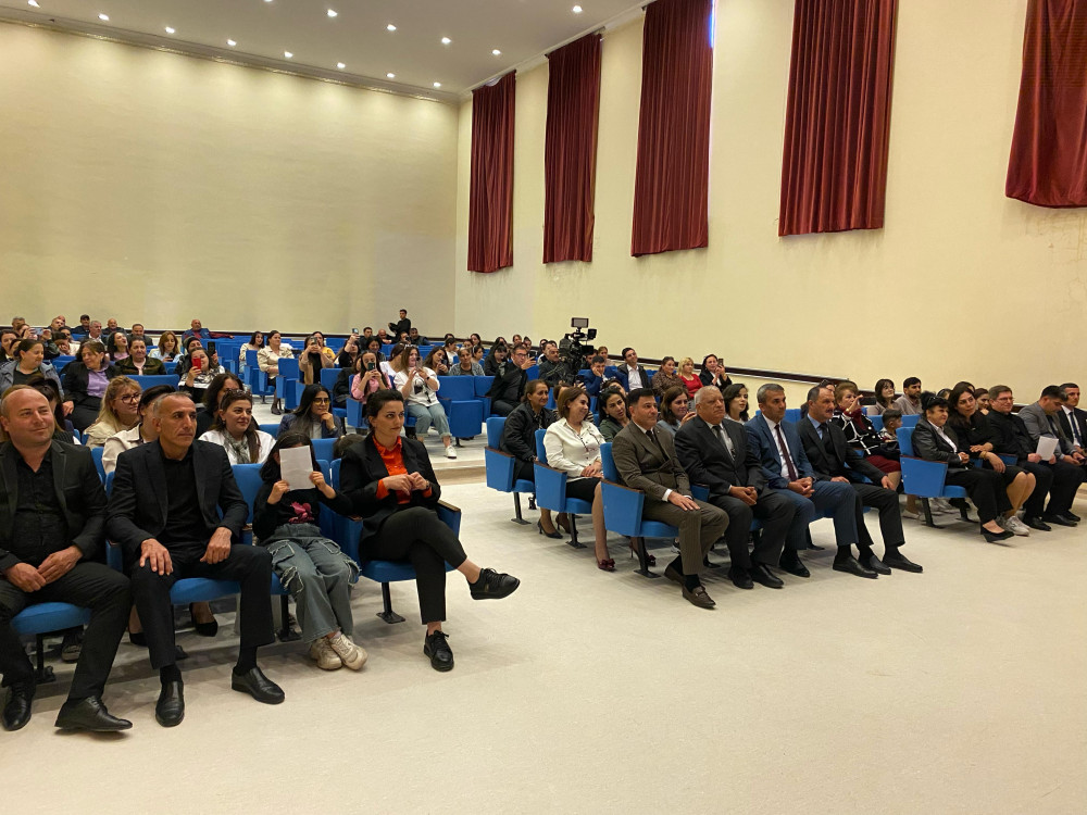 Naxçıvan Dövlət Filarmoniyasının Estrada Orkestri “Konstitusiya və Suverenlik İli”nə həsr olunmuş konsert proqramı ilə Culfa Rayon Mədəniyyət Sarayında çıxış edib<font color=red> - FOTOLAR</font>