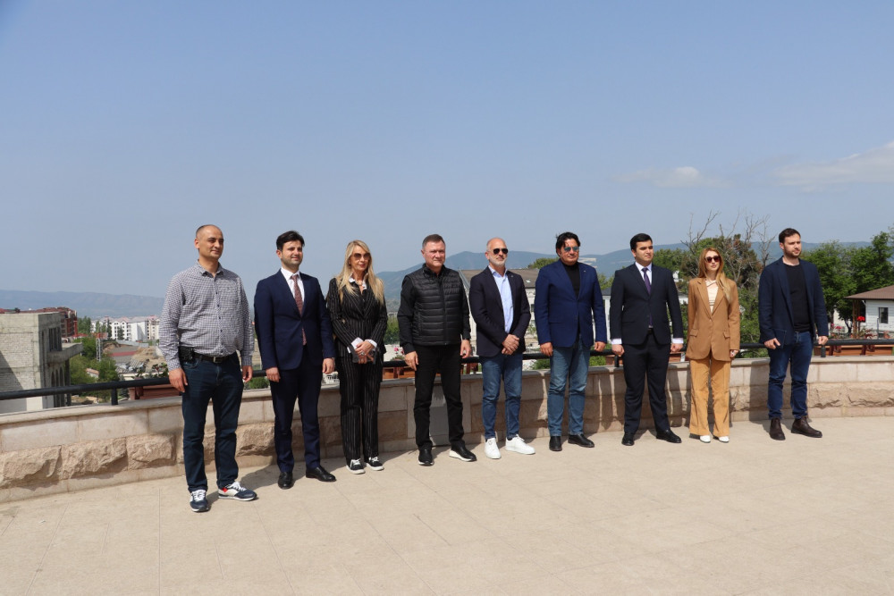 İtaliyanın parlament nümayəndə heyəti Xankəndidə<font color=red> - FOTOLAR</font>