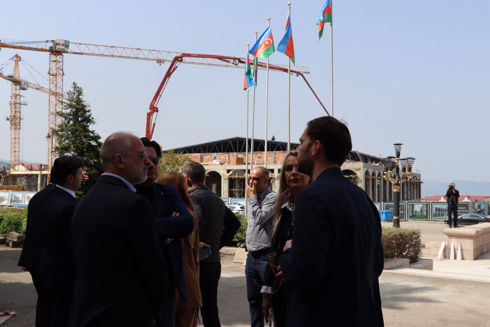 İtaliyanın parlament nümayəndə heyəti Xankəndidə<font color=red> - FOTOLAR</font>