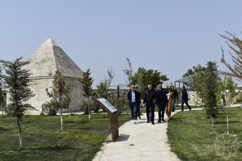 İtaliya Parlamentinin nümayəndə heyəti Ağdam, Xankəndi və Şuşaya səfər edib<font color=red> - FOTOLAR</font>