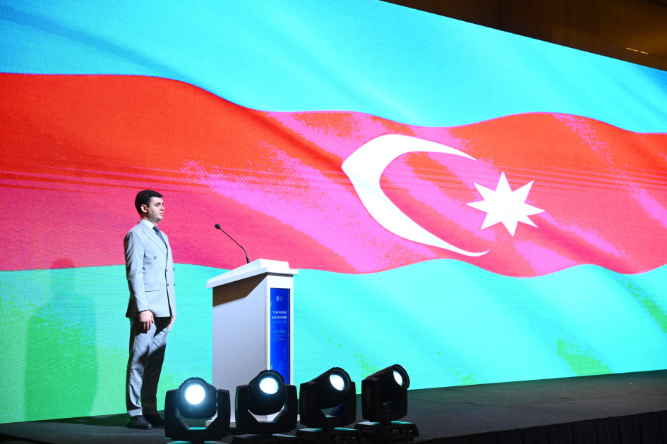 Bakıda “İctimai proseslər media müstəvisində” mövzusunda İkinci Forum keçirilir<font color='red'> - YENİLƏNİB</font><font color=red> - FOTOLAR</font>