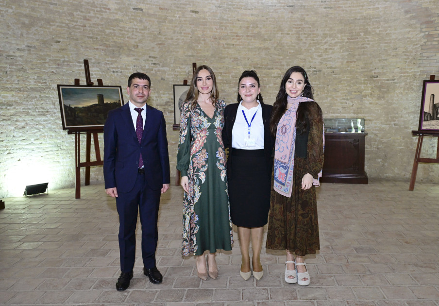 Leyla Əliyeva və Arzu Əliyeva Naxçıvana səfər ediblər<font color=red> - FOTOLAR</font>