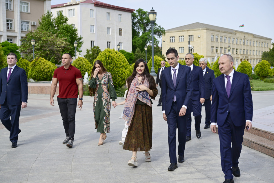 Leyla Əliyeva və Arzu Əliyeva Naxçıvana səfər ediblər<font color=red> - FOTOLAR</font>