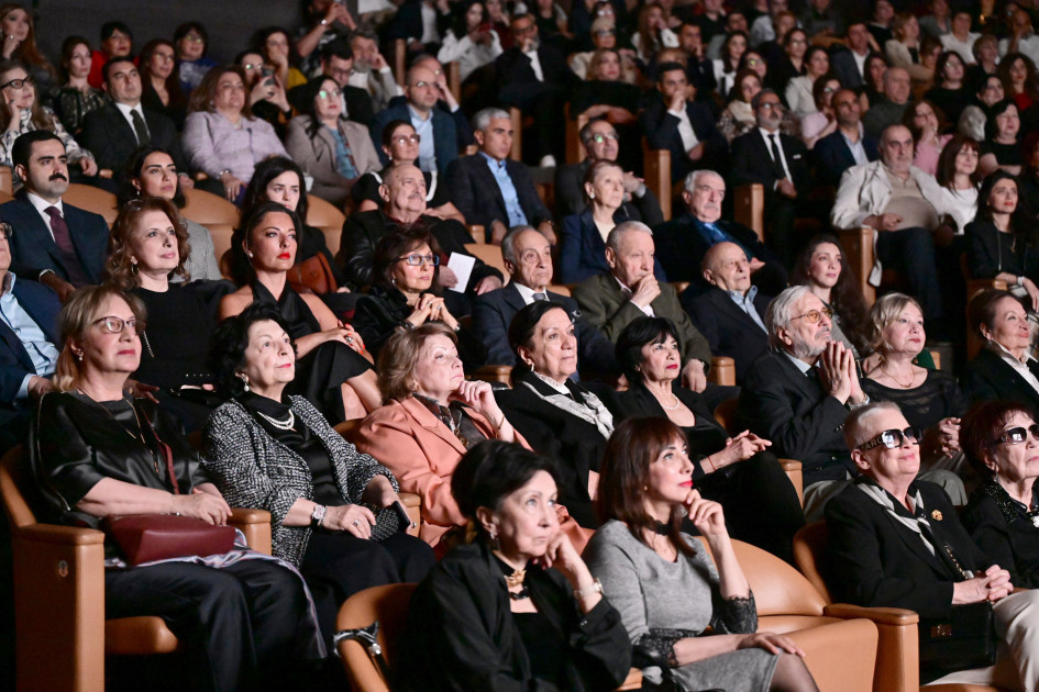 Beynəlxalq Muğam Mərkəzində Maqsud İbrahimbəyova həsr olunmuş yaradıcılıq gecəsi keçirilib<font color=red> - FOTOLAR</font>