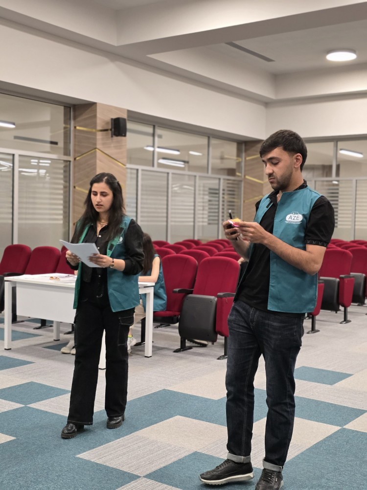 Gənclər və İdman Nazirliyinin könüllüləri debat yarışının qalibi olub<font color=red> - FOTOLAR</font>