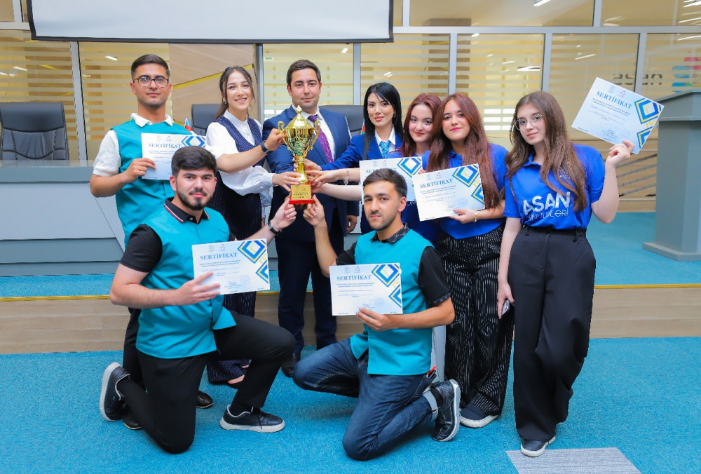 Gənclər və İdman Nazirliyinin könüllüləri debat yarışının qalibi olub<font color=red> - FOTOLAR</font>