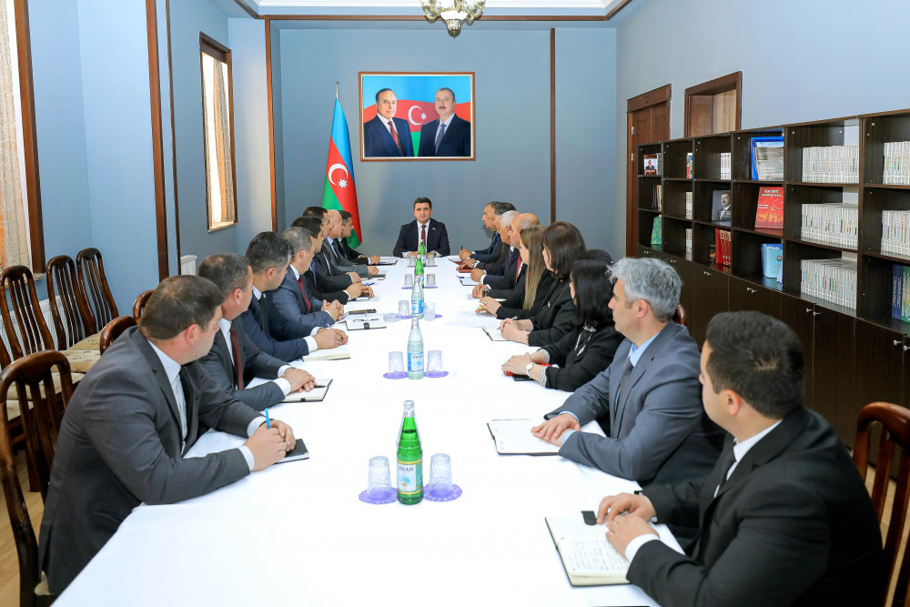 Ali Məclisin Hüquq siyasəti komitəsinin iclası keçirilib<font color=red> - FOTOLAR</font>