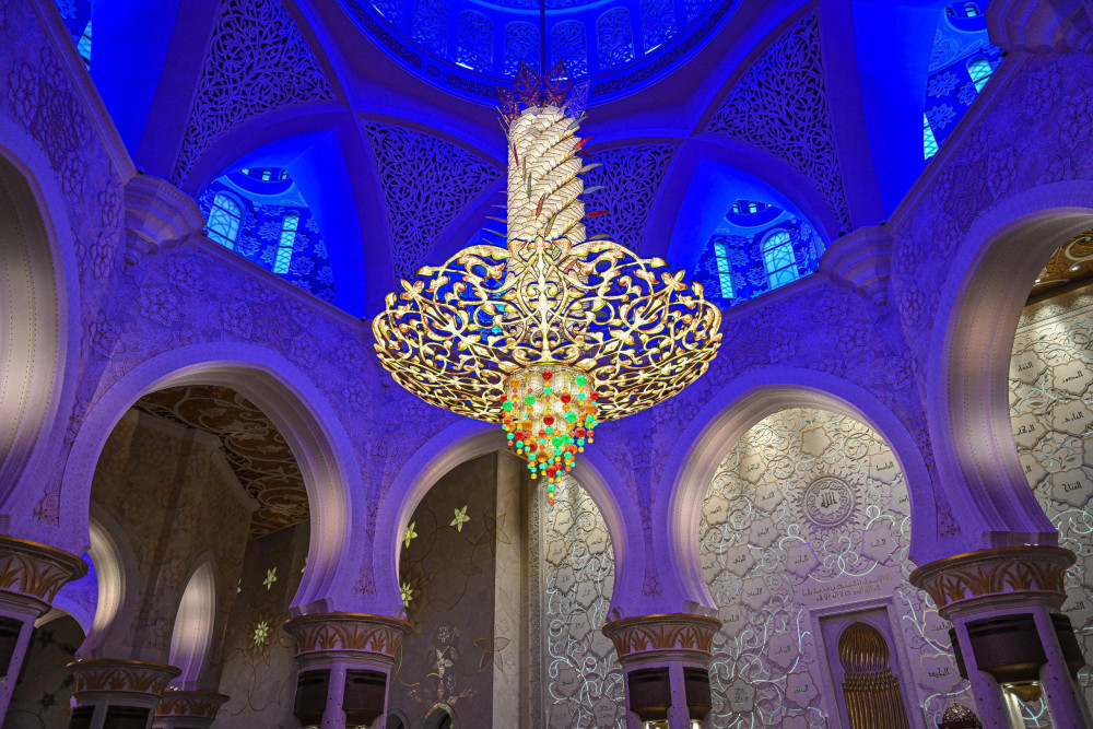 Parlament nümayəndə heyəti Əbu-Dabidə Şeyx Zayed məscid kompleksi ilə tanış olub<font color=red> - FOTOLAR</font>