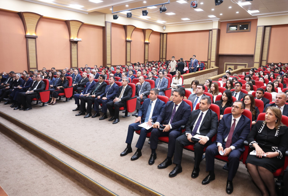 Naxçıvanda “İqtisadi inkişaf suverenliyin əsasıdır” mövzusunda elmi-praktik konfrans keçirilib <font color=red> - FOTOLAR</font>