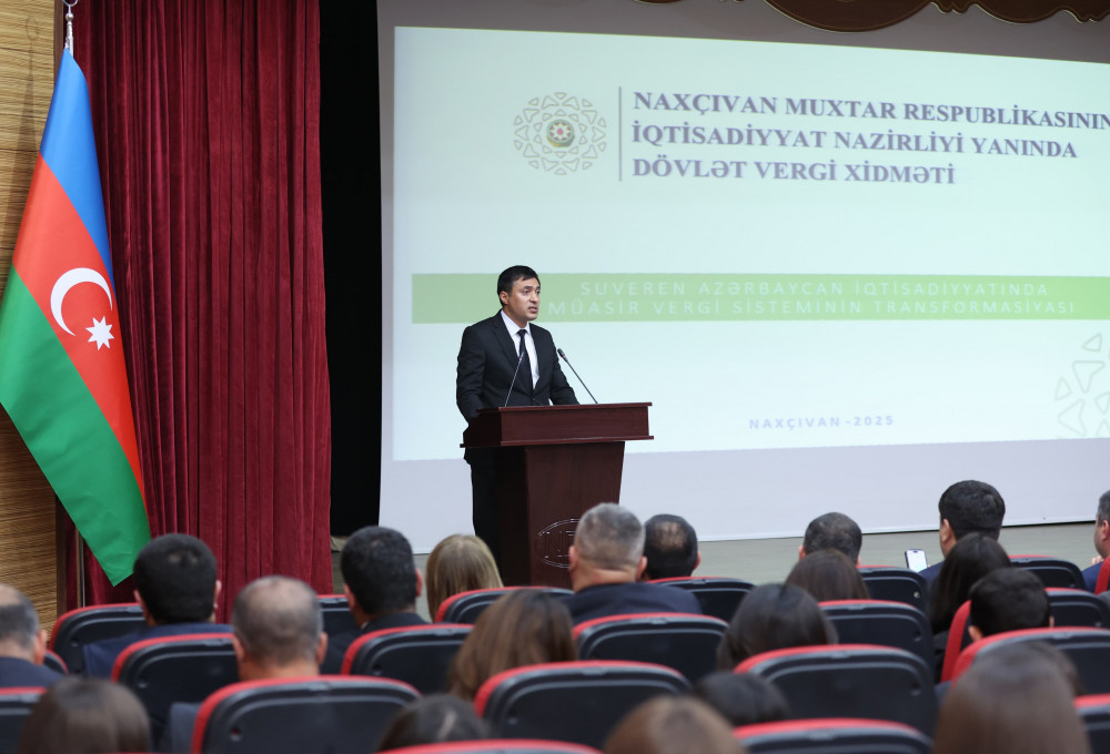 Naxçıvanda “İqtisadi inkişaf suverenliyin əsasıdır” mövzusunda elmi-praktik konfrans keçirilib <font color=red> - FOTOLAR</font>