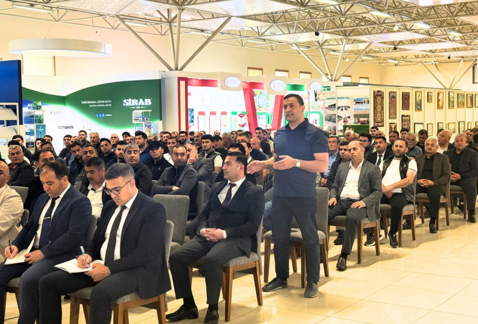 Naxçıvanda mikro və kiçik sahibkarlıq subyektləri ilə görüş keçirilib<font color=red> - FOTOLAR</font>