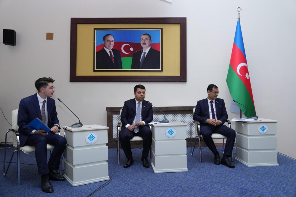 Naxçıvanda “Konstitusiya Marafonu” layihəsinin açılış mərasimi keçirilib<font color=red> - FOTOLAR</font>