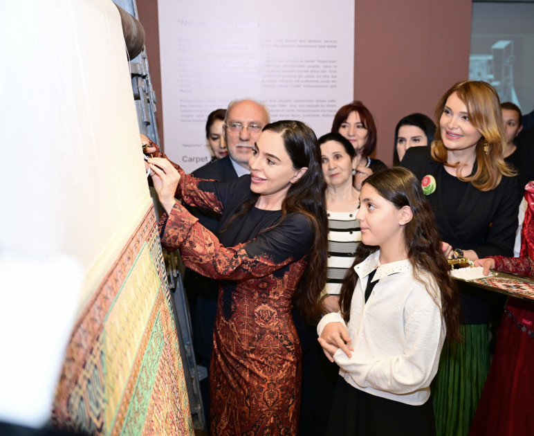 Azərbaycan Milli Xalça Muzeyində “Rabat xalça sənəti” immersiv sərgisi açılıb<font color=red> - FOTOLAR</font>
