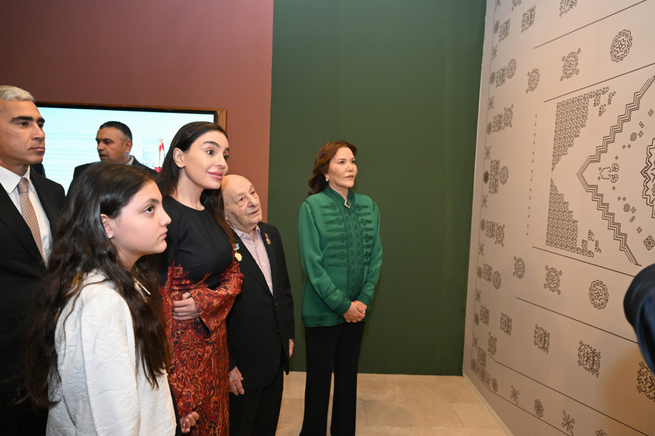 Azərbaycan Milli Xalça Muzeyində “Rabat xalça sənəti” immersiv sərgisi açılıb<font color=red> - FOTOLAR</font>