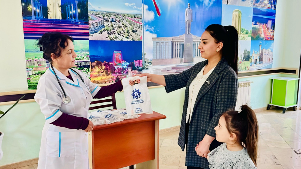 Naxçıvanda bağçalarda D vitamininin paylanması aksiyası uğurla yekunlaşdı<font color=red> - FOTOLAR</font>