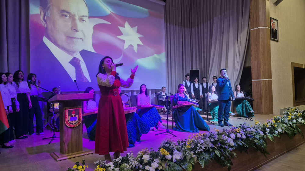 Naxçıvan Hərbi Kollecində Heydər Əliyevin anadan olmasının 102-ci ildönümünə həsr olunmuş tədbir keçirilib <font color=red> - FOTOLAR</font>