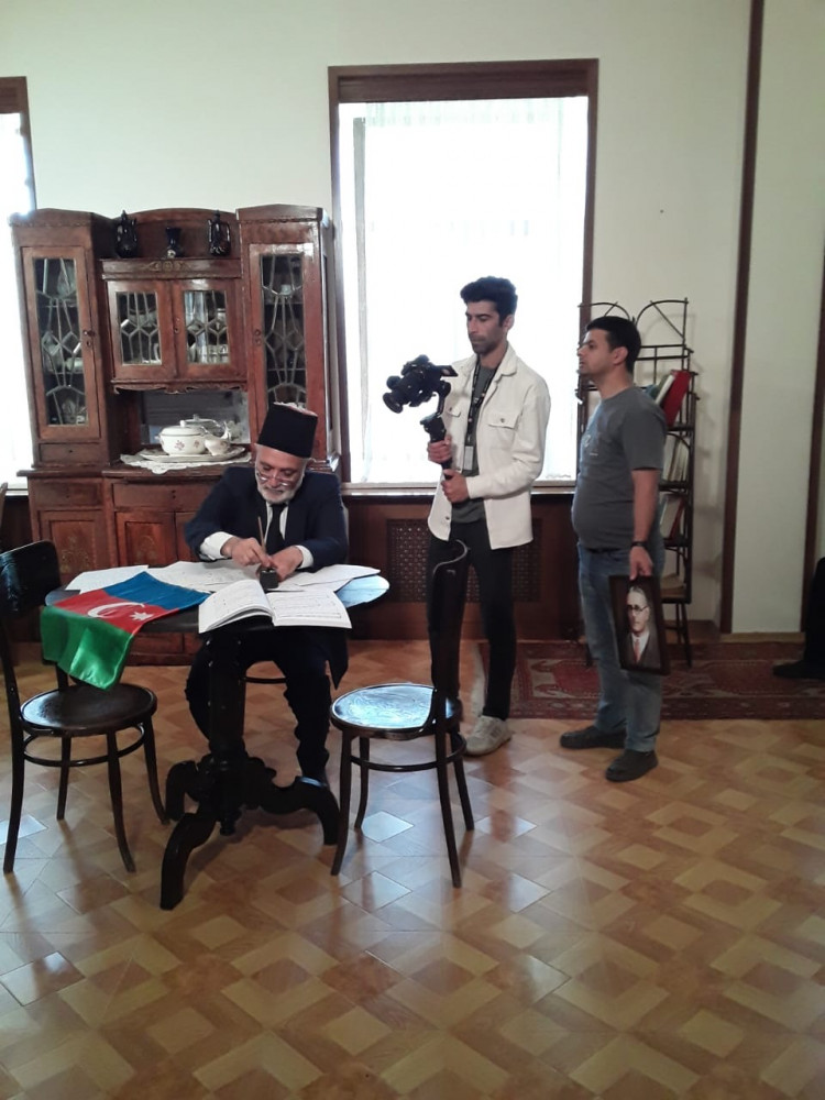 Naxçıvan televiziyası Cəmşid Naxçıvanski Muzeyində sənədli film çəkir<font color=red> - FOTOLAR</font>