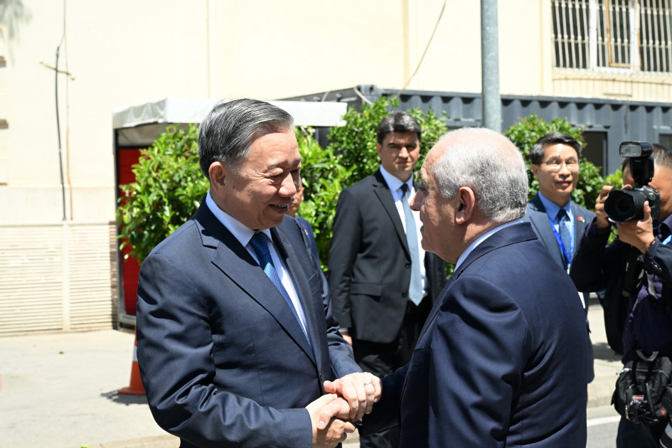 Baş nazir Əli Əsədov Vyetnam Kommunist Partiyasının Mərkəzi Komitəsinin Baş katibi To Lam ilə görüşüb<font color=red> - FOTOLAR</font>