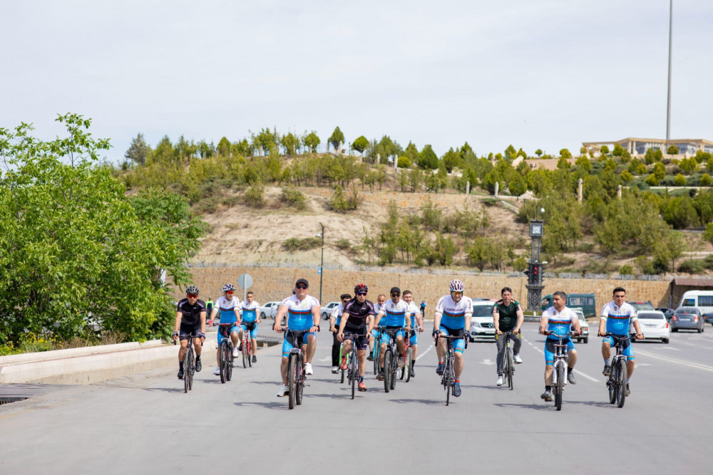 Naxçıvanda Ədliyyə işçilərinin iştirakı ilə veloyürüş keçirilib<font color=red> - FOTOLAR</font>
