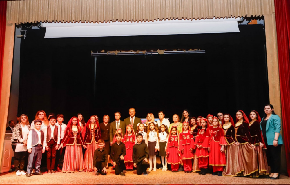 Ümummilli lider  Heydər  Əliyevin anadan olmasının 102-ci ildönümünə  həsr  olunmuş  “Sən Elə Bir Zirvəsən”  adlı konsert proqramı təşkil olunub<font color=red> - FOTOLAR</font>