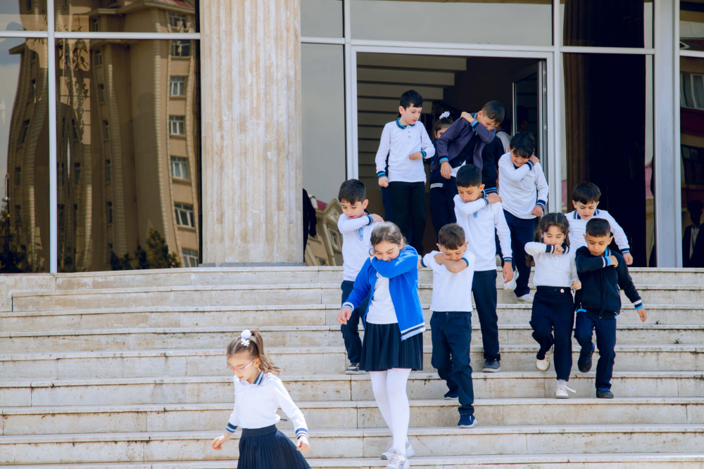 FHN Heydər Əliyev adına tam orta məktəbdə Ümummilli Lider Heydər Əliyevin anadan olmasının 102-ci ildönümünə həsr olunan təlim keçirib<font color=red> - FOTOLAR</font>