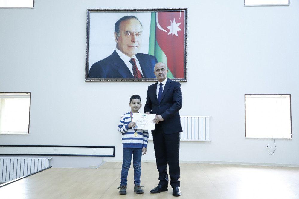 Şahmat turnirinin mükafatçıları bəlli olub <font color=red> - FOTOLAR</font>