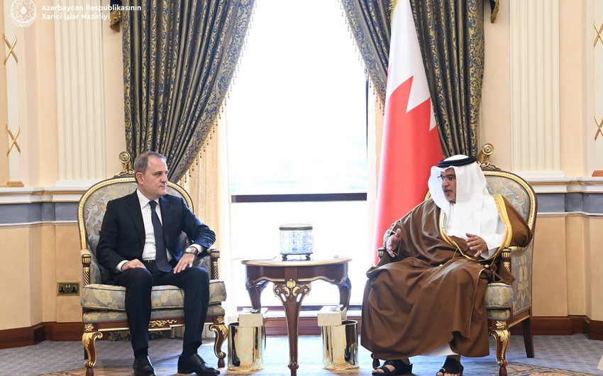 Azərbaycan və Bəhreyn XİN başçıları arasında geniştərkibli görüş baş tutub<font color='red'> - YENİLƏNİB</font><font color=red> - FOTOLAR</font>
