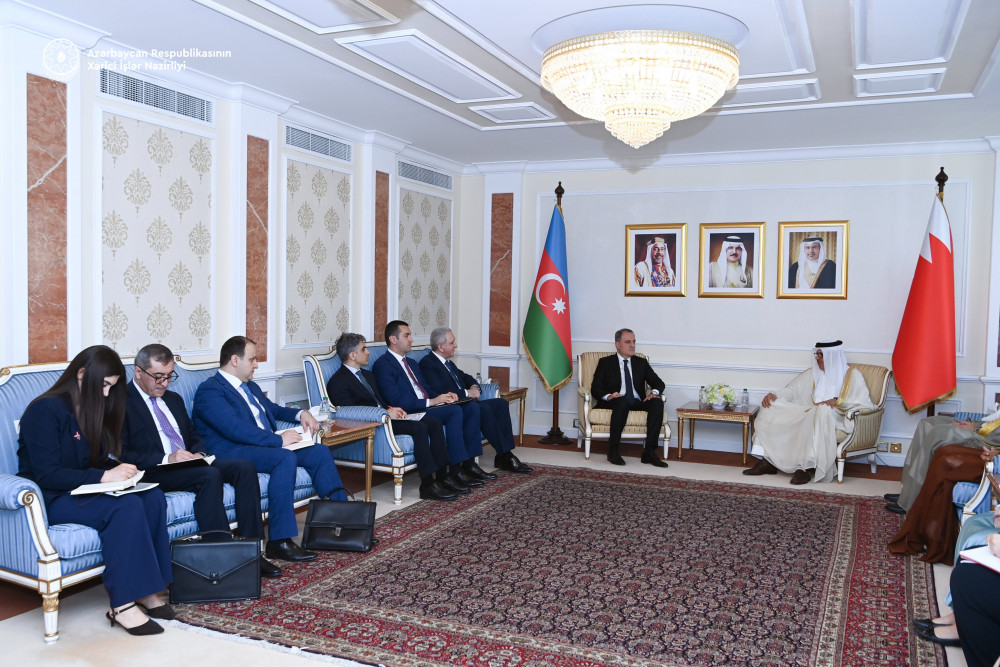Azərbaycan və Bəhreyn XİN başçıları arasında geniştərkibli görüş baş tutub<font color='red'> - YENİLƏNİB</font><font color=red> - FOTOLAR</font>