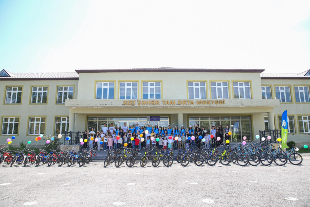Leyla Əliyevanın təşəbbüsü ilə 200 uşaq və yeniyetməyə velosiped hədiyyə olunub<font color=red> - FOTOLAR</font>