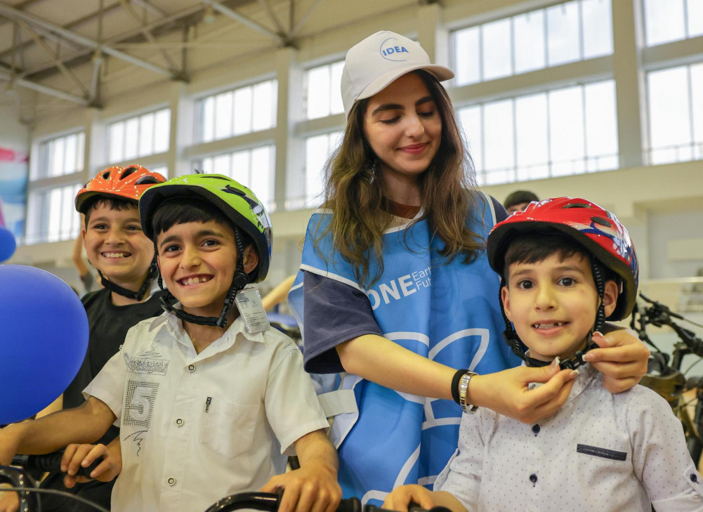 Leyla Əliyevanın təşəbbüsü ilə 200 uşaq və yeniyetməyə velosiped hədiyyə olunub<font color=red> - FOTOLAR</font>