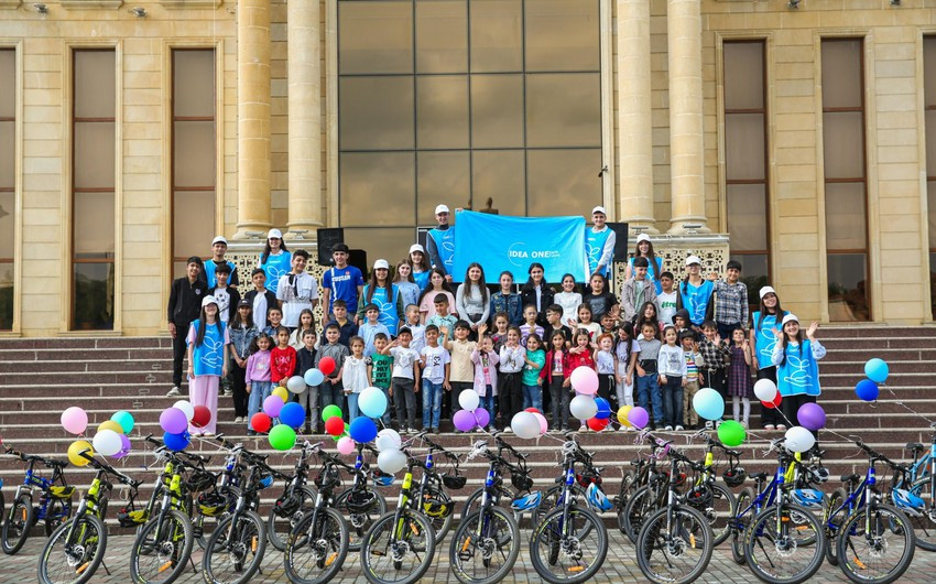 Leyla Əliyevanın təşəbbüsü ilə 200 uşaq və yeniyetməyə velosiped hədiyyə olunub<font color=red> - FOTOLAR</font>