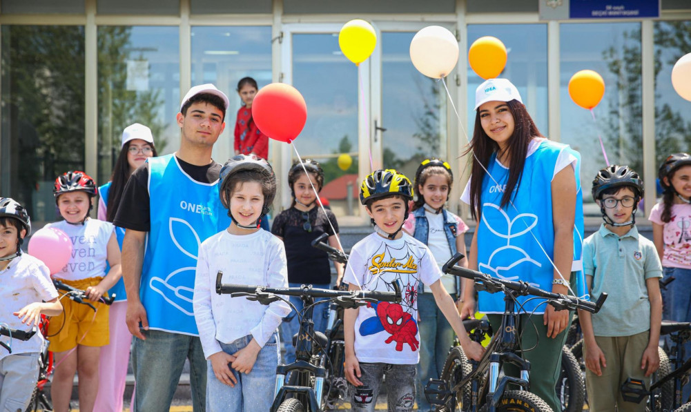 Leyla Əliyevanın təşəbbüsü ilə 200 uşaq və yeniyetməyə velosiped hədiyyə olunub<font color=red> - FOTOLAR</font>