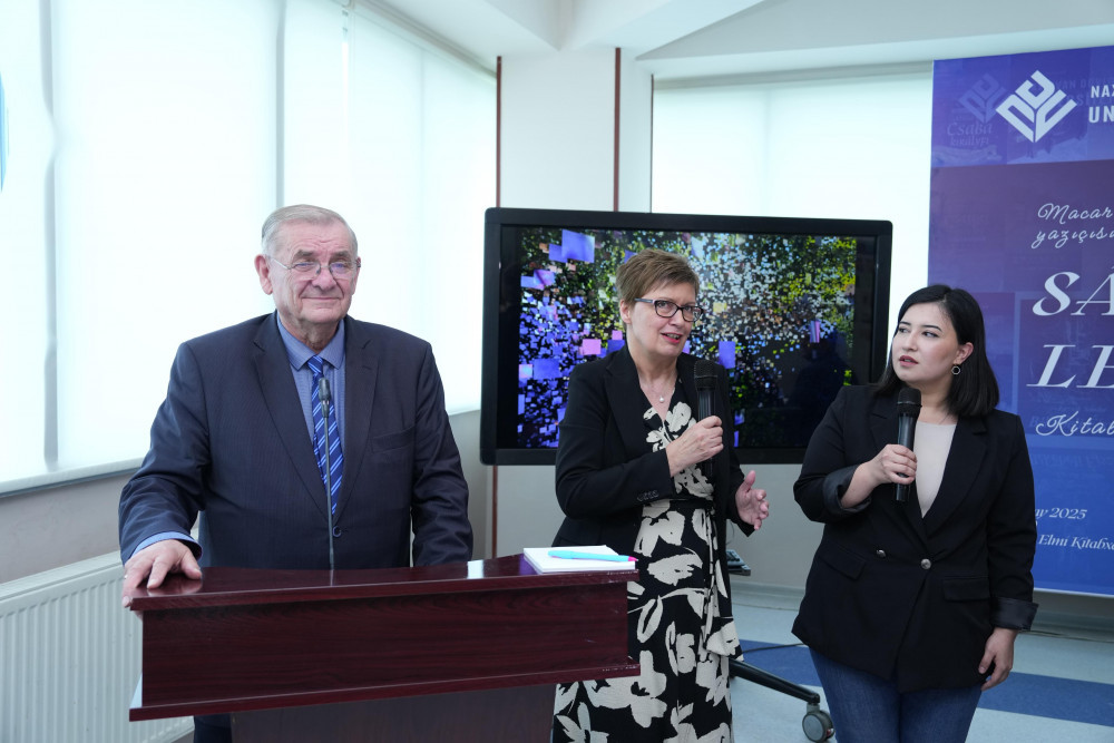 NDU-da Macarıstanın dünya şöhrətli yazıçısı və dövlət xadimi Şandor Lejakın kitablarının təqdimatı olub<font color=red> - FOTOLAR</font>